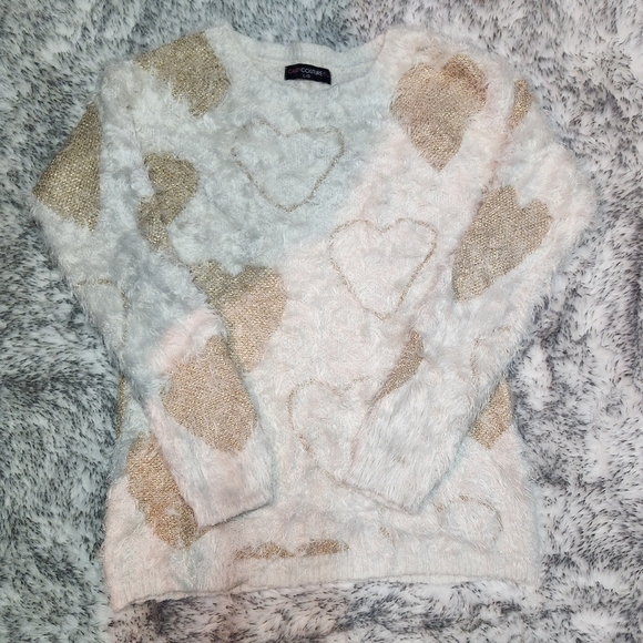 Candy Couture White Fuzzy Fur Top With Gold Hearts - Picture 1 of 9